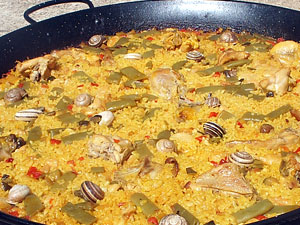 Receta de paella valenciana | Recetas de paella valenciana, paella mixta y  más información sobre éste plato de arroz.